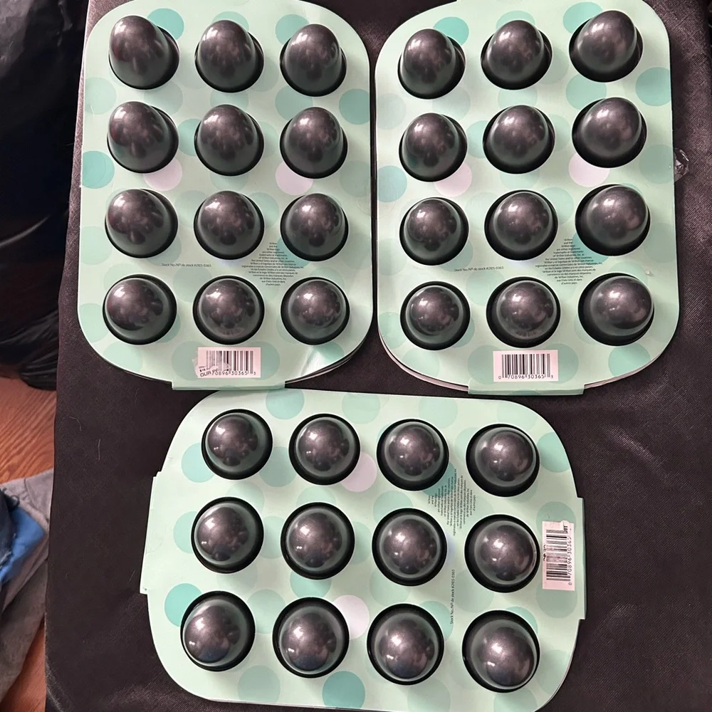 CAKE POPS PAN by Wilton